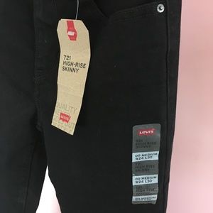 00 Levi's 721 High-Rise Skinny Black Jeans W24 L30